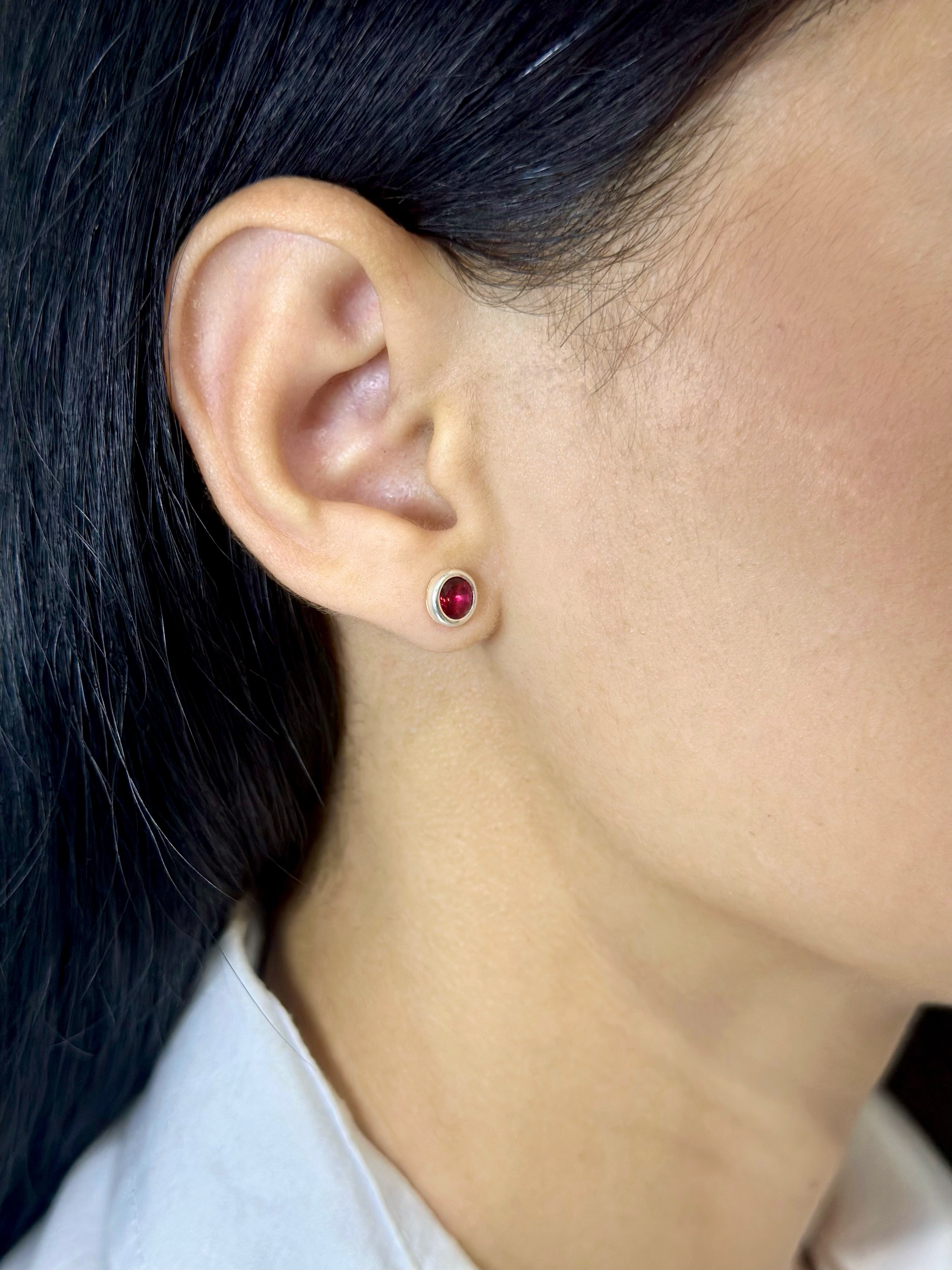 Brinco Ponto de Luz em Prata 925 Legítima – Feminino | Garantia Vitalícia