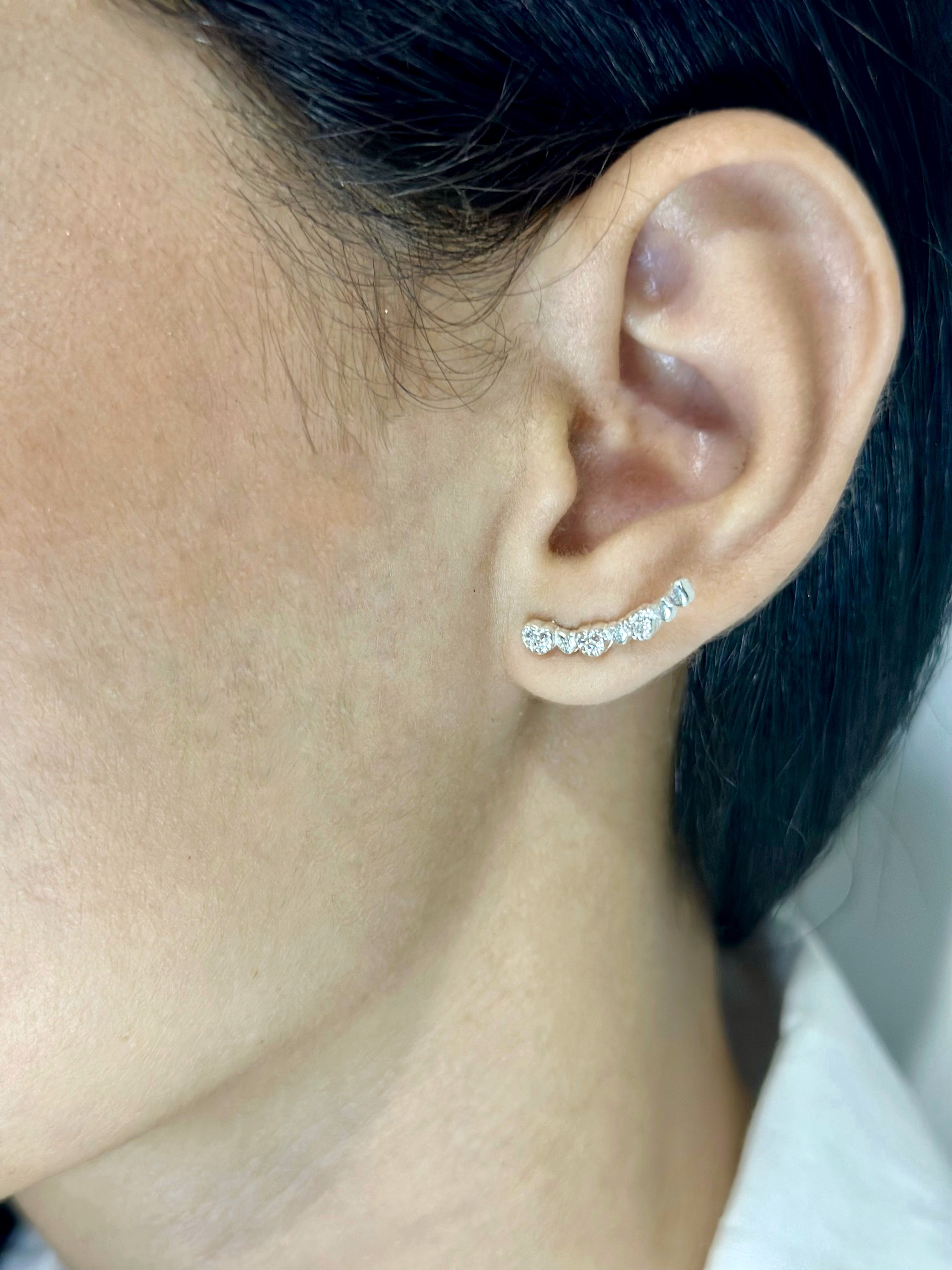 Brinco Ear Corações Cravejado em Prata 925 Legítima – Feminino