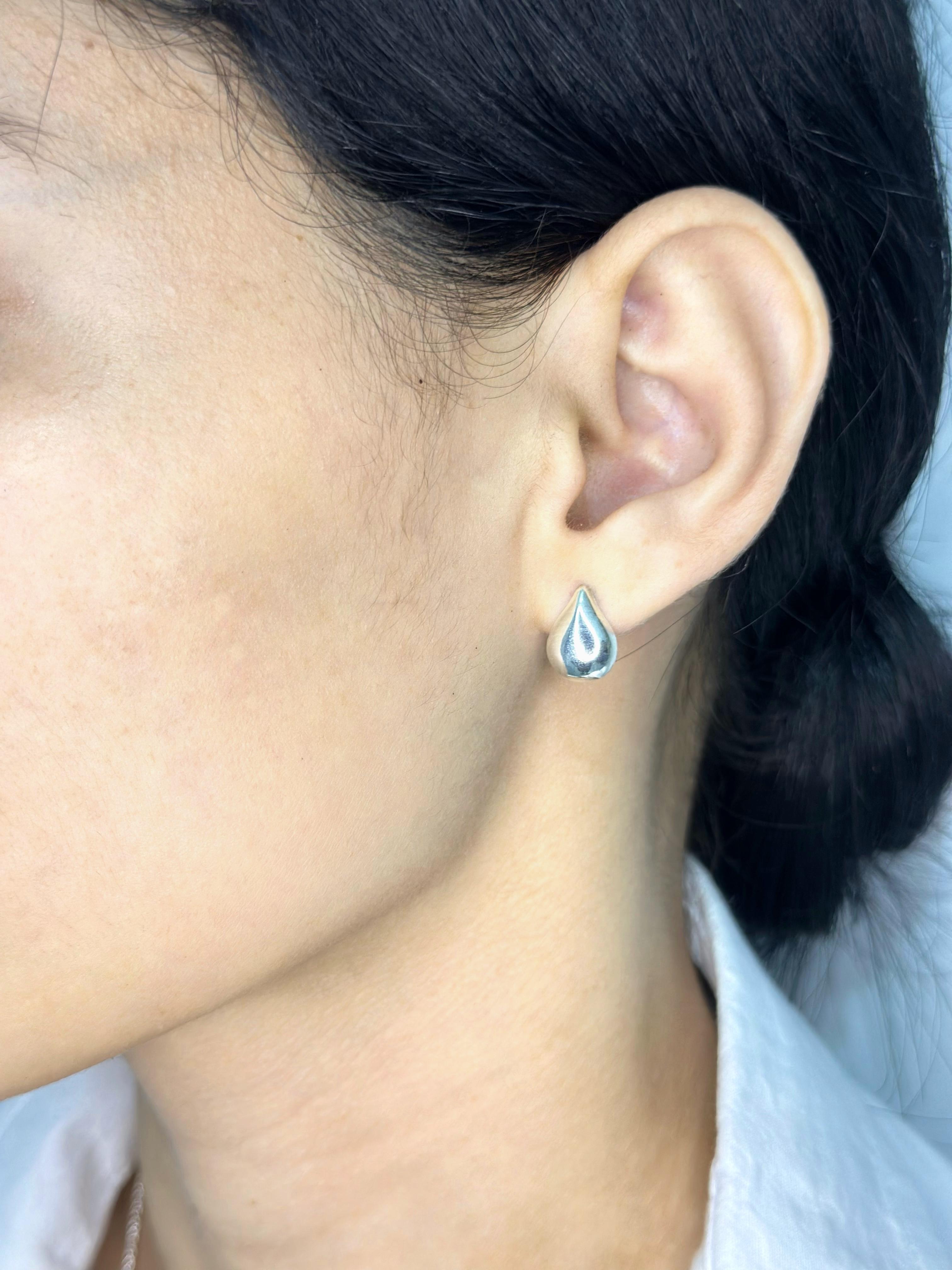 Conjunto Gota Feminino em Prata 925 Legítima – Design Exclusivo com Garantia Vitalícia