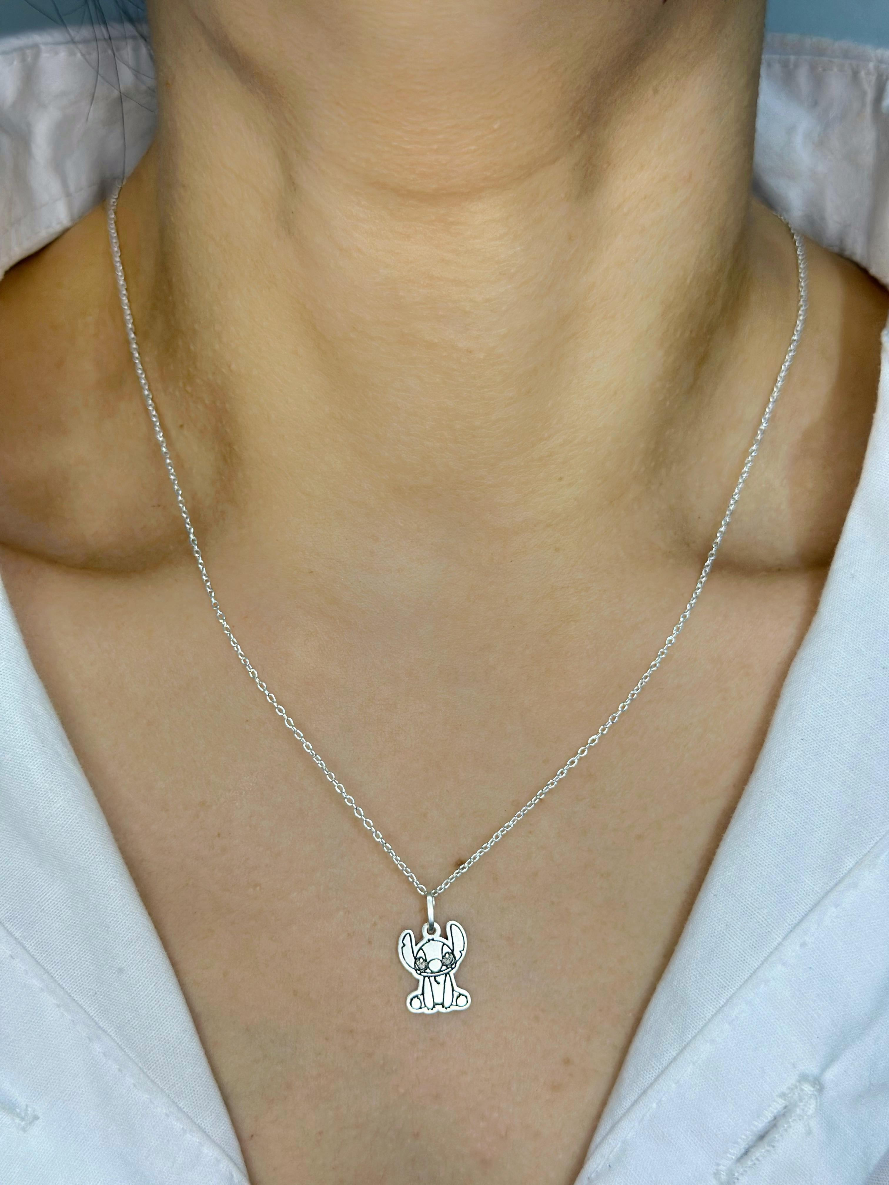 Colar Stitch aguardando Feminino em Prata 925 Legítima – Design Exclusivo com Garantia Vitalícia